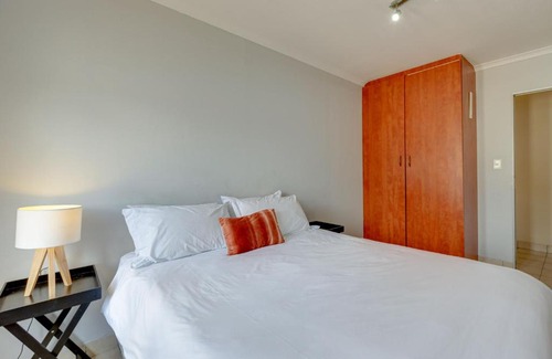 Greater Johannesburg Metropolitan Area Apartment | 51 on York Unit 14 with SHARED bathroom