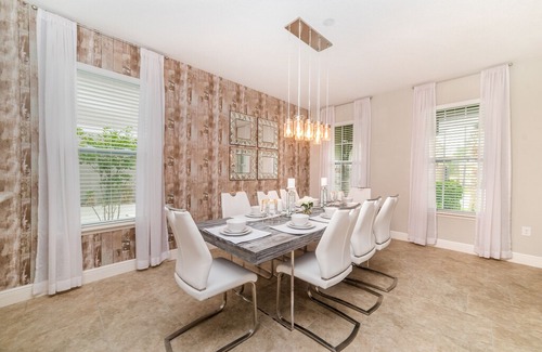 Loughman House | 5267 Wildwood Way in Davenport