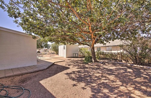 Apache Junction House | 55 and Apache Junction Home Patio and Mountain Views