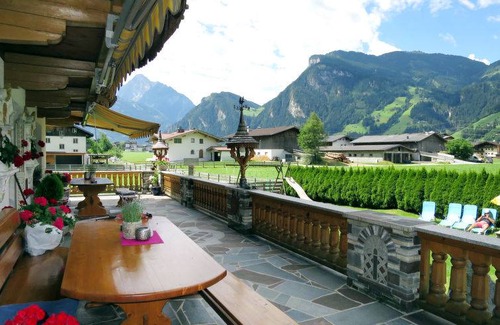 Ramsau im Zillertal Apartment | 55 m² Apartment ∙ 2 bedrooms ∙ 5 guests