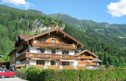 Ramsau im Zillertal Apartment | 55 m² Apartment ∙ 2 bedrooms ∙ 5 guests