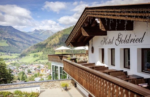 Matrei in Osttirol Apartment | 55 m² Apartment ∙ 2 bedrooms ∙ 6 guests