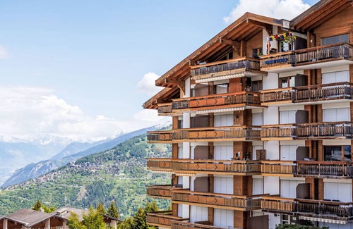 Saint-Pierre-de-Clages Apartment | 55 m² Apartment ∙ 1 bedroom ∙ 4 guests