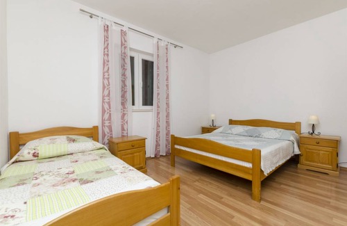 Bol Apartment | 55 m² Apartment ∙ 1 bedroom ∙ 5 guests