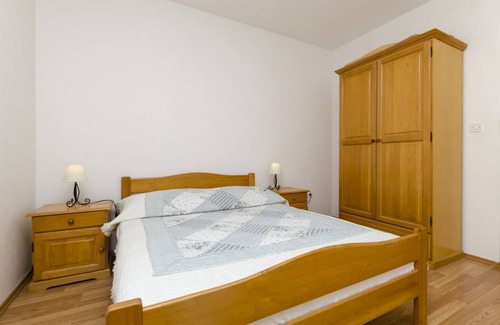 Bol Apartment | 55 m² Apartment ∙ 1 bedroom ∙ 5 guests