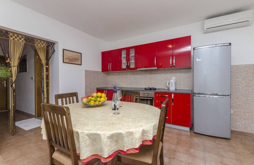 Bol Apartment | 55 m² Apartment ∙ 1 bedroom ∙ 5 guests