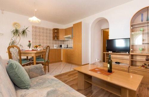 Punat Apartment | 55 m² Apartment ∙ 2 bedrooms ∙ 4 guests