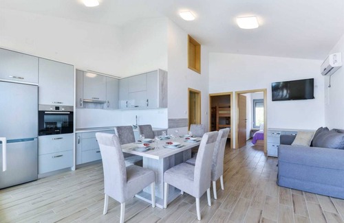 Pag Apartment | 55 m² Apartment ∙ 2 bedrooms ∙ 5 guests