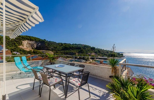 Okrug Donji Apartment | 55 m² Apartment ∙ 2 bedrooms ∙ 5 guests