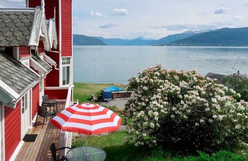 Balestrand Apartment | 55 m² Apartment ∙ 2 bedrooms ∙ 3 guests