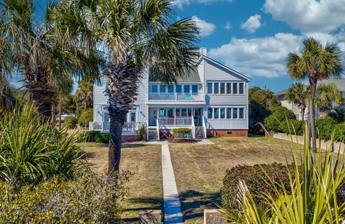 Golden Mile House | 557 m² House ∙ 9 bedrooms ∙ 21 guests