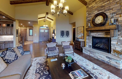 Sunriver House | 56748 Dancing Rock Loop | 6 BR/6.5 BA, Sleeps 14