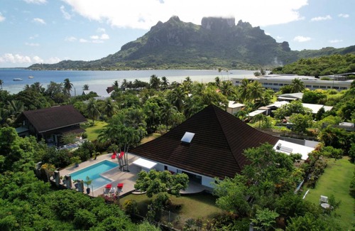 Nunue Villa | 570 m² Villa ∙ 3 bedrooms ∙ 6 guests