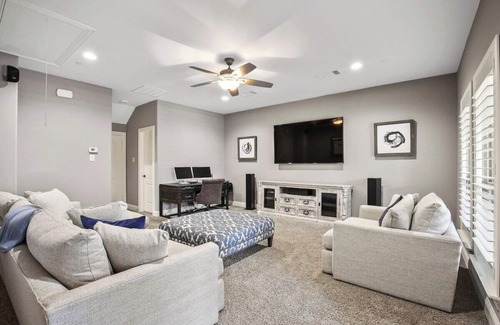 Legacy Park House | 5721 Headquarters · Luxurious Townhouse across from Legacy West