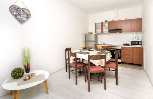 Tribunj Apartment | 59 m² Apartment ∙ 2 bedrooms ∙ 5 guests
