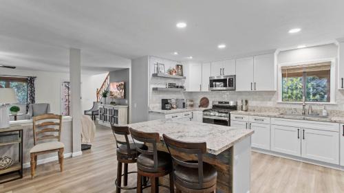 Lake Arrowhead House | 5BDR Stay w Fireplace Game room Family-Friendly Amenities Arrowhead Chalet by AvantStay