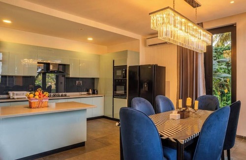 Grand Morrod Villa | 5bhk Villa in Goa Villas For Rent- Private Pool Villa in Goa