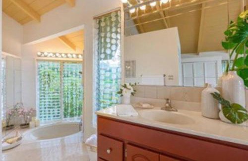 Holualoa House | 5BR - 3BA The Eden of Kona, Secluded Paradise