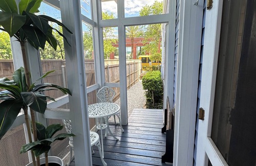 West Riverside House | 5BR Beautifully Restored Historic New Orleans Home-Privacy Gate & Screened Porch