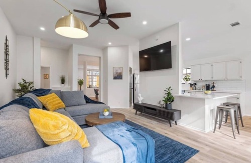 McNeil House | 5BR Bonnie Home Steps from It All!