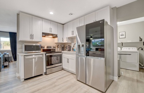 Las Vegas House | 5BR Home With Heated Spa! Perfect for Longer Stays