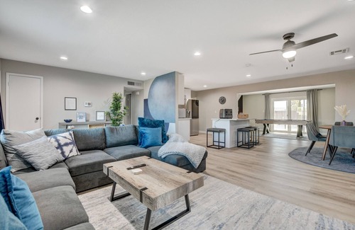 Las Vegas House | 5BR Home With Heated Spa! Perfect for Longer Stays