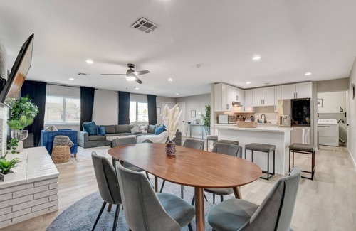 Las Vegas House | 5BR Home With Heated Spa! Perfect for Longer Stays