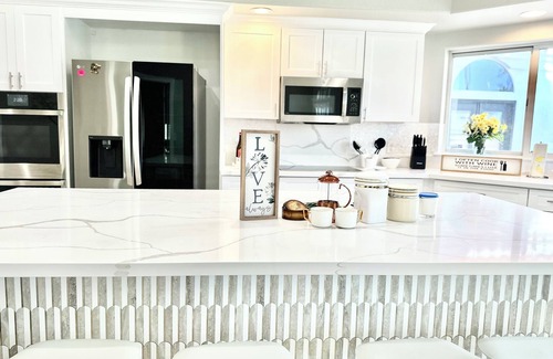Spring Valley Villa | 5BR Luxury Oasis Pool &Karaoke Near Strip Secure & Quite