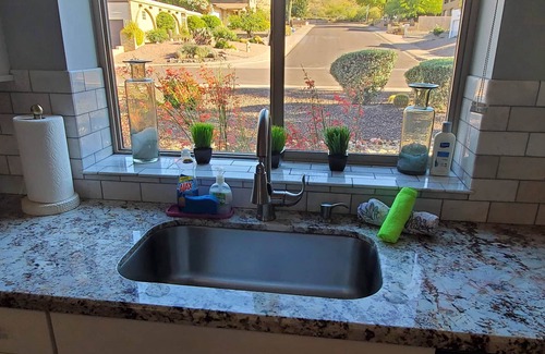 Paradise Valley Village House | 5BR Phoenix Luxury |Walk to Hiking| VIEWS | Pool