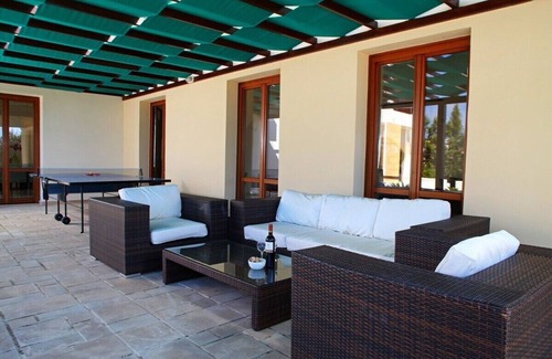 Aphrodite Hills Villa | 5BR Villa Private Pool Jacuzzi Sea Views BBQ