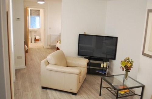 Largs Apartment | 5C Gallowgate Square Apartments