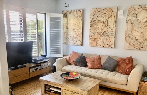 Freshwater Apartment | 5mins to beautiful beach with own car park place
