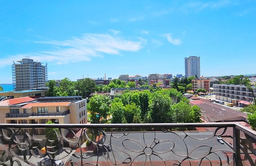 Sunny Beach Apartment | 5star Royal Beach Apartment with AC, close to the beach and the Center