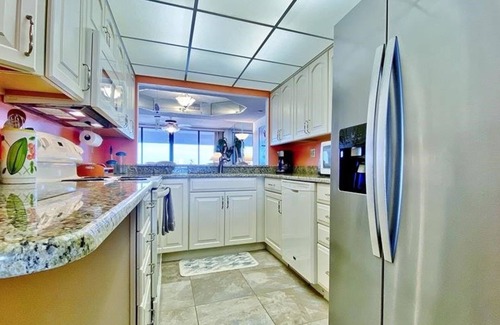 Sand Key Condo | 5th-floor beachfront condo with balcony, views, heated pool, sauna & hot tub