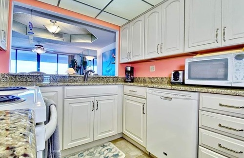 Sand Key Condo | 5th-floor beachfront condo with balcony, views, heated pool, sauna & hot tub