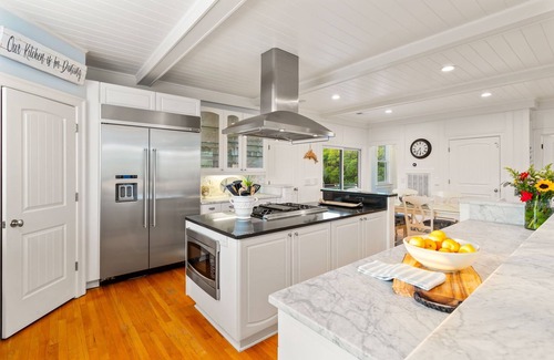 Isle of Palms House | 6 Bed/5 Bath Home w/Elevator, Private Pool & Yard, book your Spring Vacation!