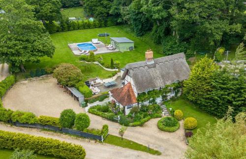 New Forest District House | 6 Bed in Lymington 56765