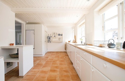 Tejn House | 6 bedroom accommodation in Allinge