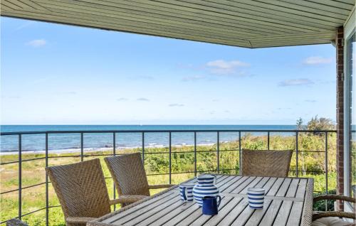 Smidstrup Strand House | 6 Bedroom Gorgeous Home In Gilleleje
