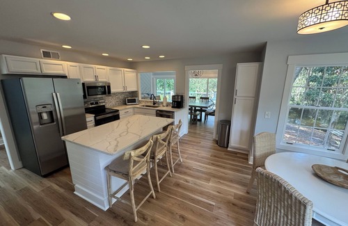 Palmetto Dunes House | 6 Bedroom Luxury Home with Private Pool in Hilton Head Island - Pets Welcome!