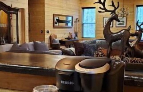 Charleston County House | 6-Bedroom Woodlands Retreat with Indoor Fireplace