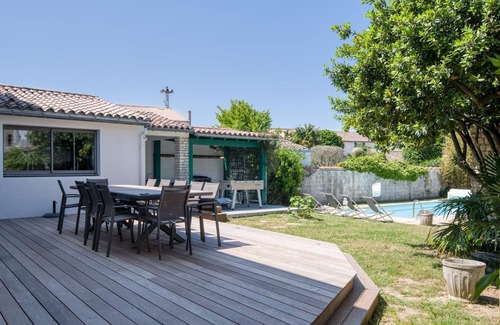 Le Bois-Plage-en-Re Apartment | 6 Bedrooms Apartment In Le Bois-Plage-En-Ré
