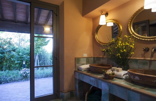 Montaione Villa | 6 bedrooms villa with private infinity pool. Near Montaione with A/C and Wi-Fi!