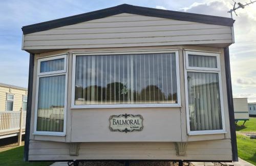 Ingoldmells House | 6 Berth Central heated on The Chase (Balmoral)
