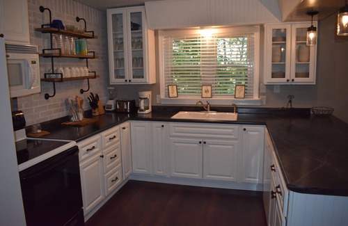 Saint Helens Other | 6 BR 3 bath Elegant farmhouse