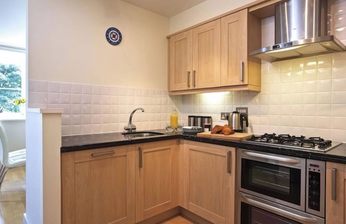 Salcombe Cottage | 6 COMBEHAVEN, family friendly in Salcombe