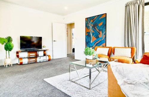 Avonhead House | 6 Guests Family Home 7 Minutes to Airport
