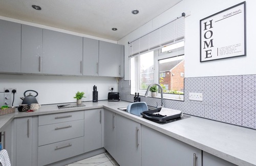 Stanley House | 6 Guests - Pet Friendly - 10min Leeds City Centre