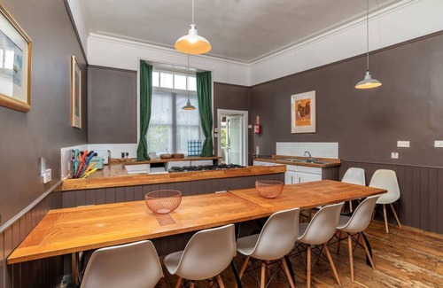 St. Andrews Cottage | 6 Howard Place - a townhouse that sleeps 14 guests in 7 bedrooms