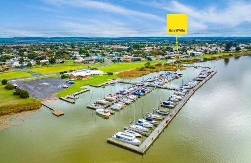 Goolwa House | 6 Kingdon Place, Goolwa